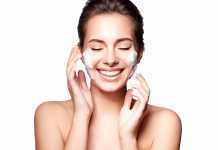 โฟมล้างหน้าขายดีและใช้ดีที่สุด ปี 2020 (เหมาะสำหรับคนเป็นสิว) โฟมล้างหน้า เป็นสิว